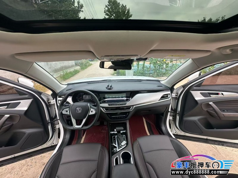 19年长安CS35轿车抵押车出售