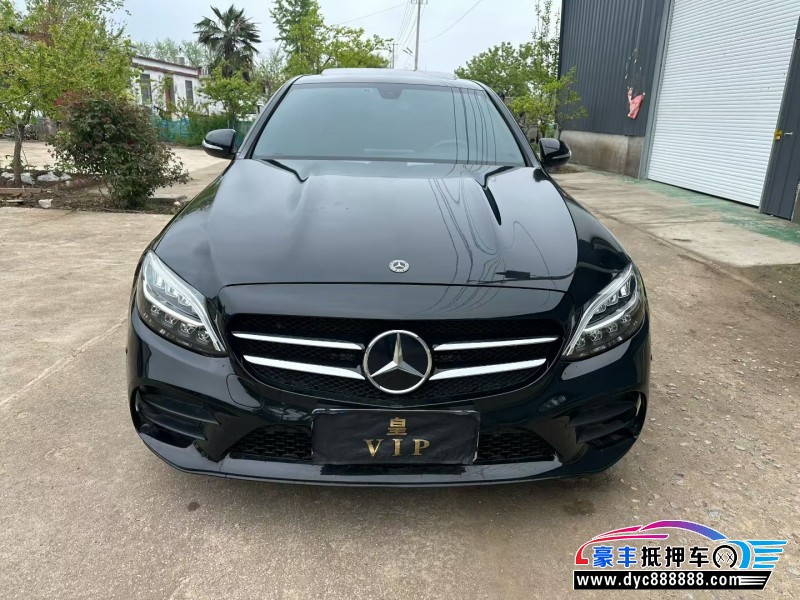 19年奔驰C轿车抵押车出售