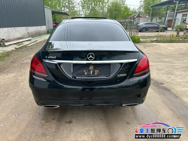 19年奔驰C轿车抵押车出售