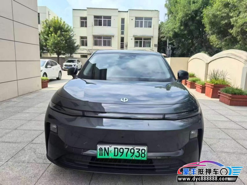 25年零跑B10轿车抵押车出售