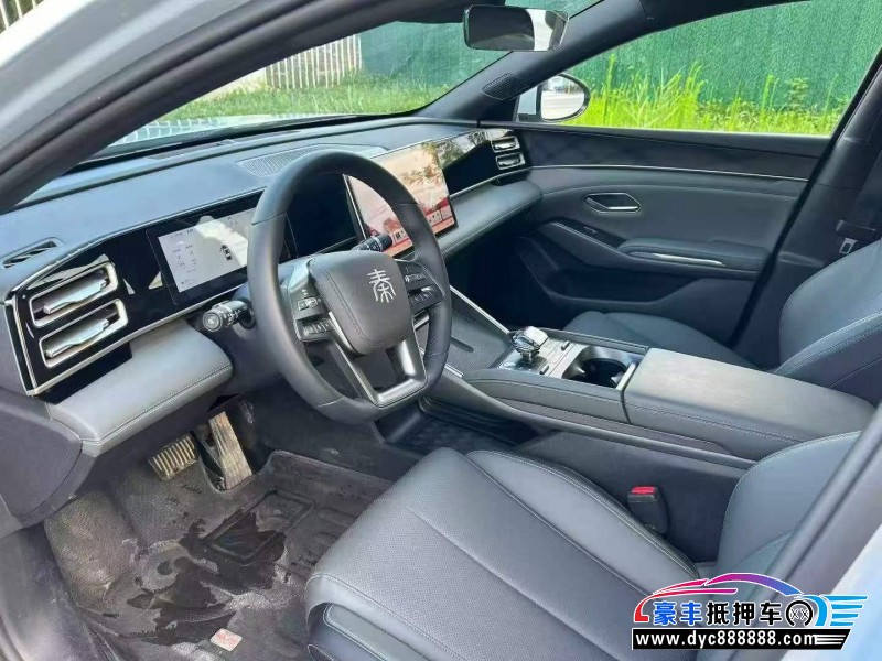 26年比亚迪秦轿车抵押车出售