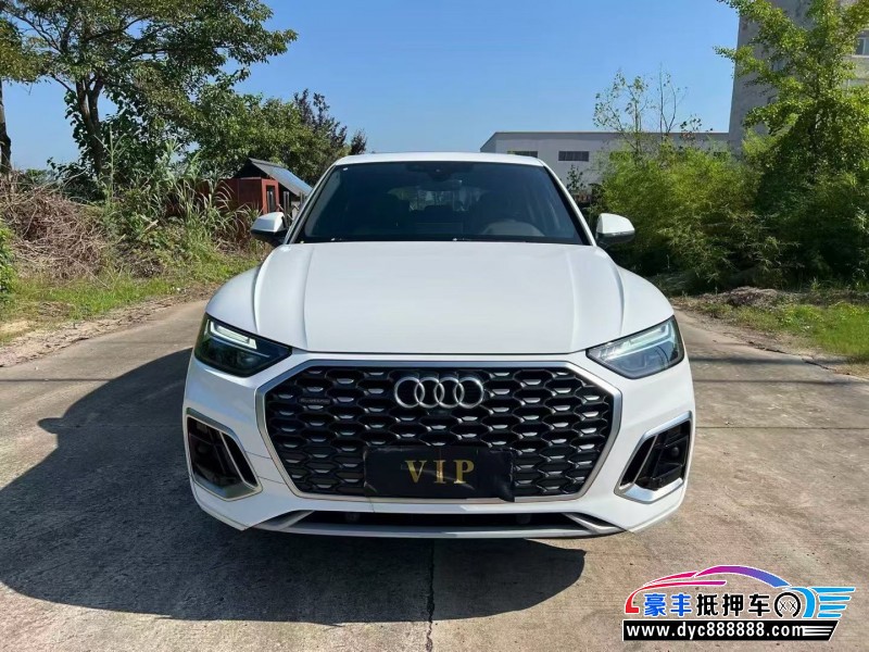 21年奥迪Q5轿车抵押车出售