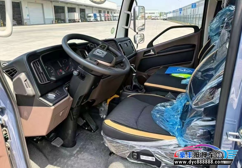 26年一汽解放轿车抵押车出售