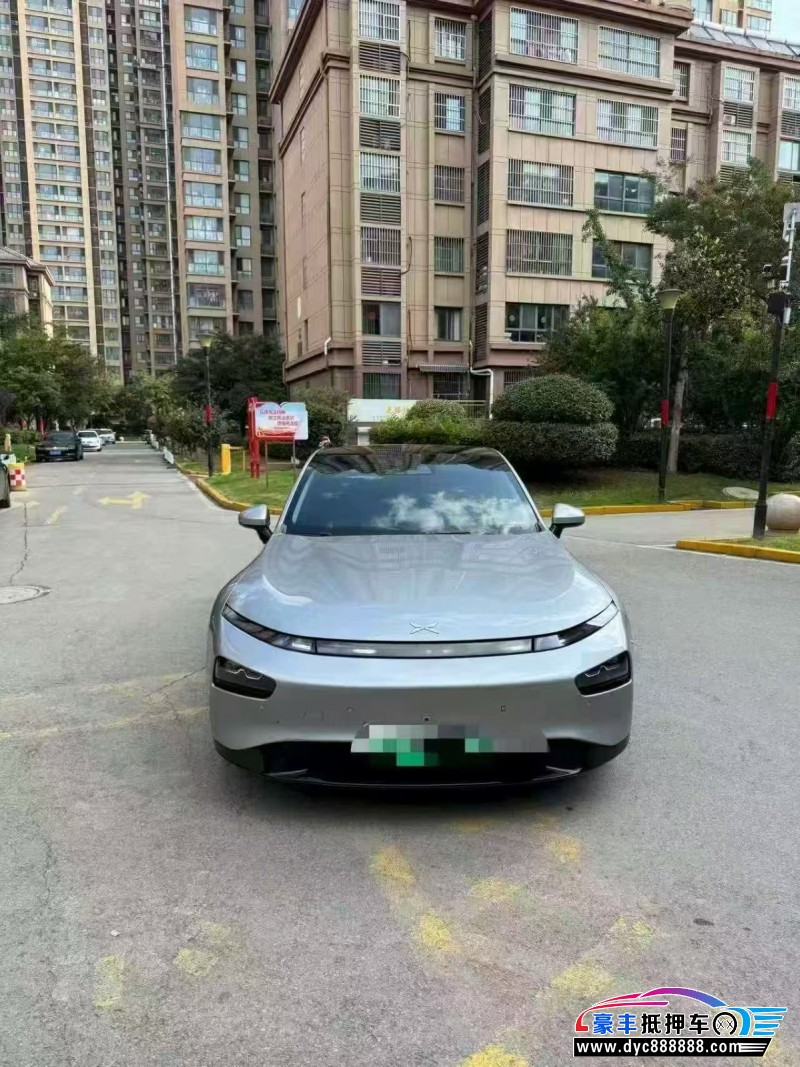 抵押车出售23年小鹏P7轿车