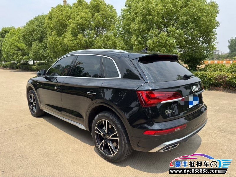 24年奥迪Q5轿车抵押车出售