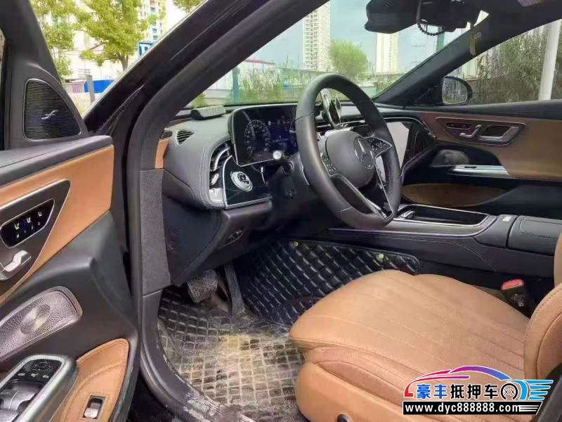 25年奔驰E轿车抵押车出售