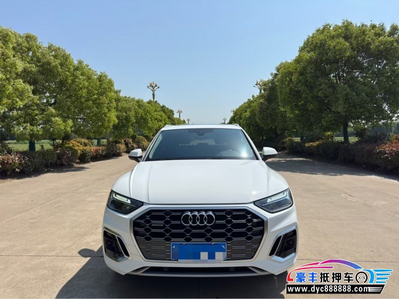 22年奥迪Q5轿车抵押车出售