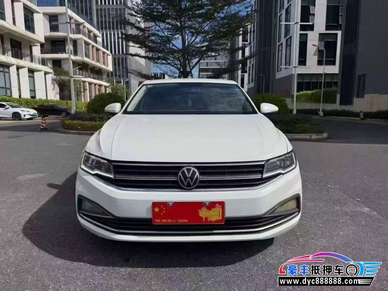 抵押车出售21年大众宝来轿车