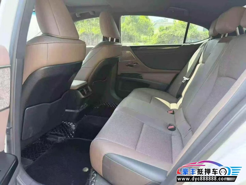 23年雷克萨斯ES轿车抵押车出售