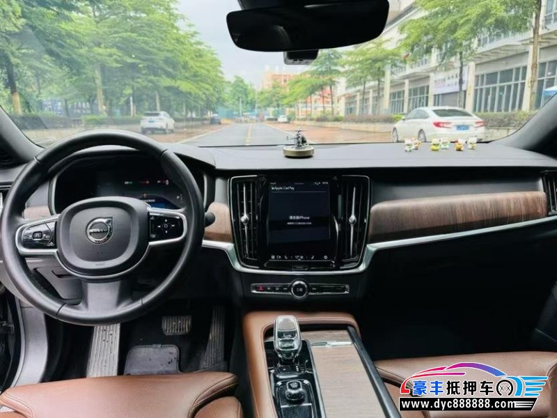 23年沃尔沃S90轿车抵押车出售
