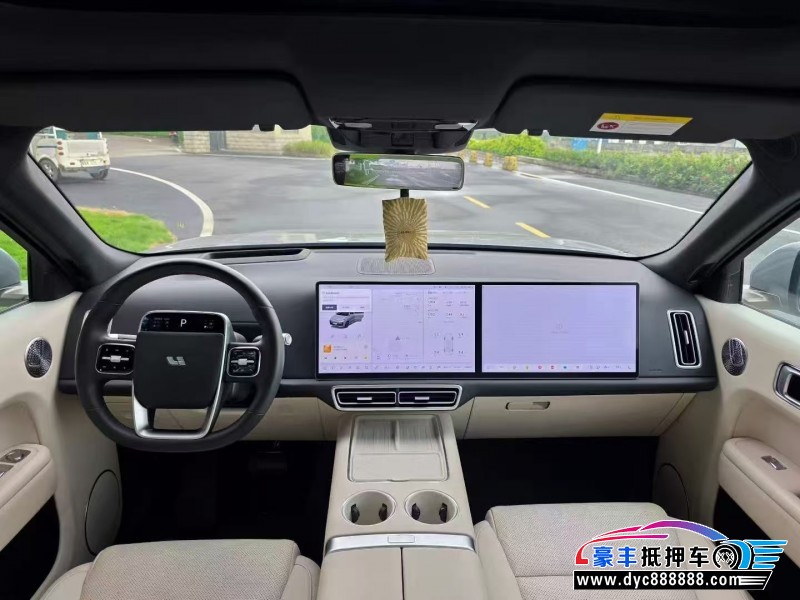 25年理想L9轿车抵押车出售
