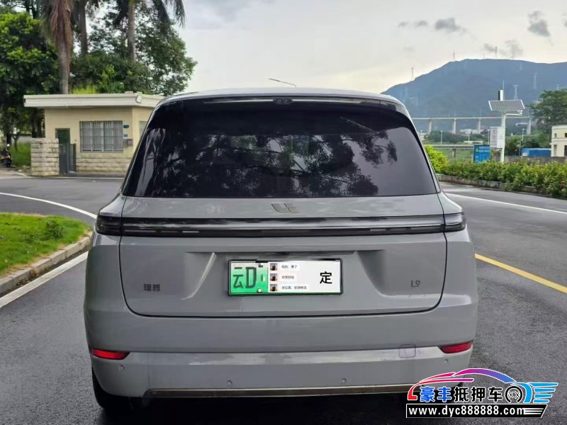 25年理想L9轿车抵押车出售