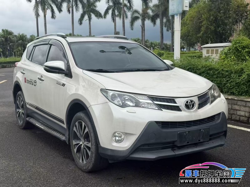 15年丰田RAV4轿车抵押车出售
