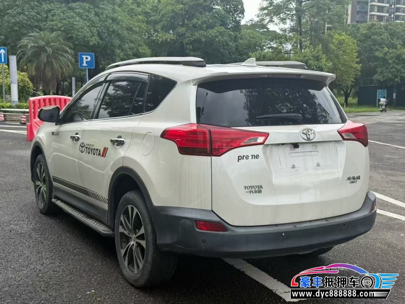 15年丰田RAV4轿车抵押车出售
