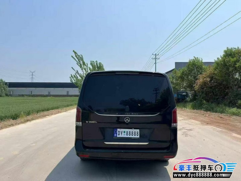 25年奔驰V轿车抵押车出售