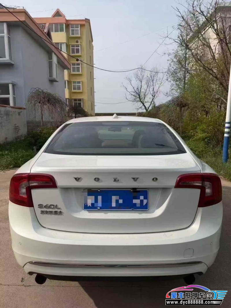 16年沃尔沃S60轿车抵押车出售