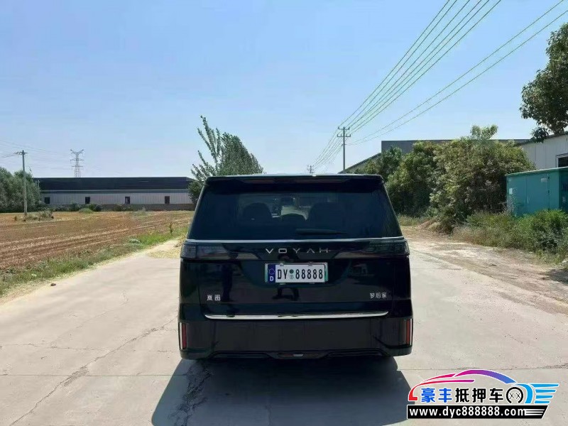 26年岚图梦想家轿车抵押车出售