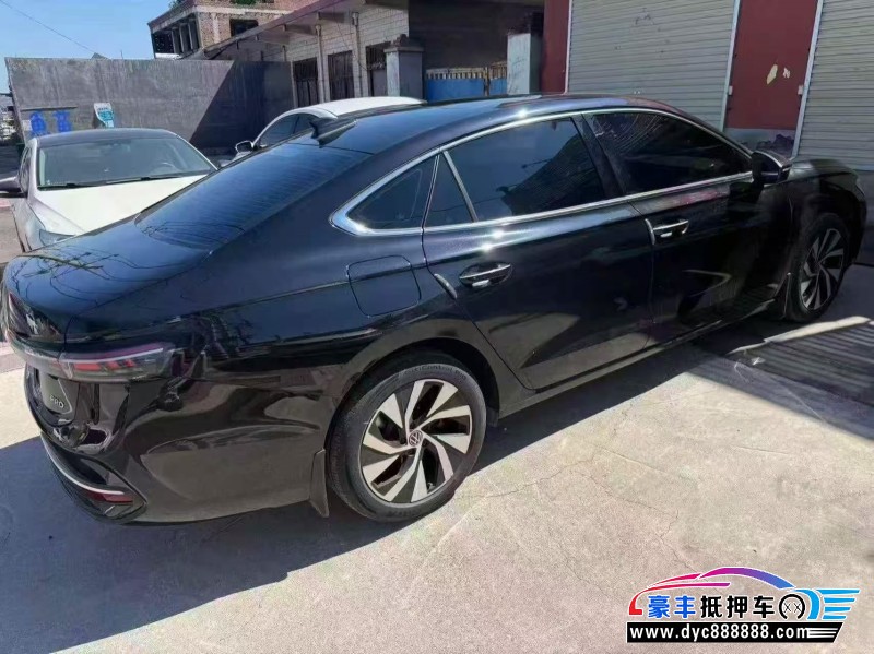 25年大众帕萨特轿车抵押车出售