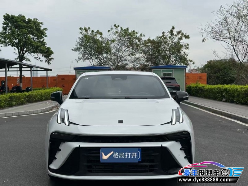 抵押车出售25年领克03轿车
