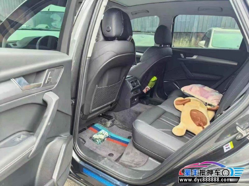24年奥迪Q5SUV抵押车出售