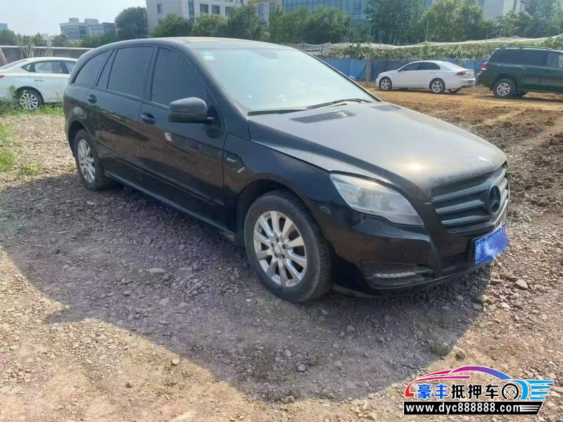 18年奔驰R轿车抵押车出售