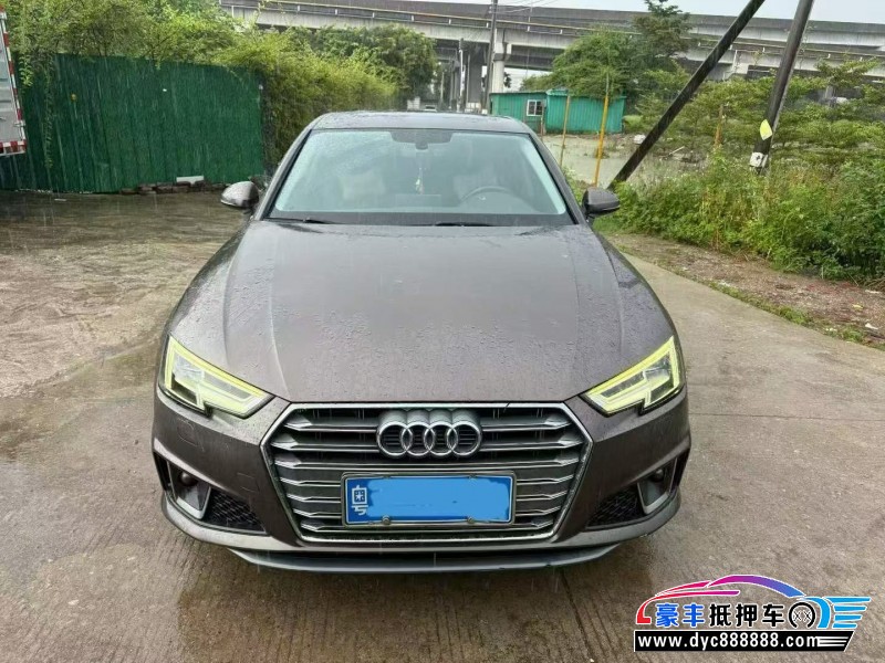19年奥迪A4L轿车抵押车出售