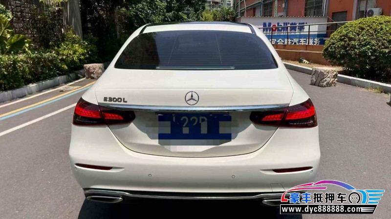 23年奔驰E轿车抵押车出售