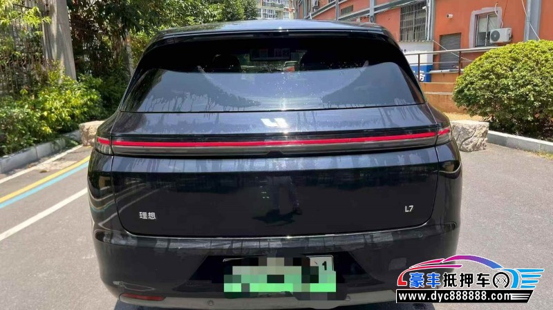 23年理想L7轿车抵押车出售