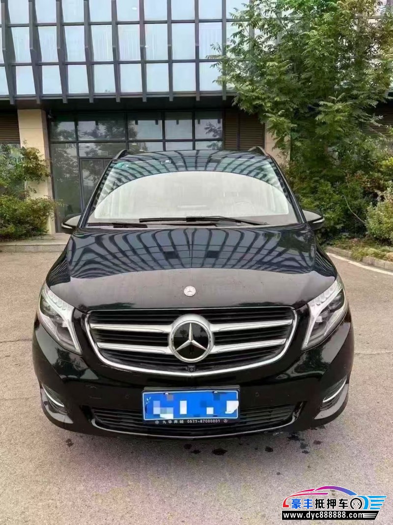 抵押车出售17年奔驰V轿车