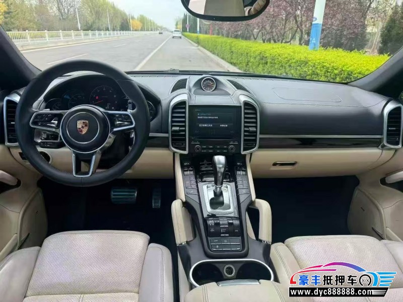 17年保时捷卡宴轿车抵押车出售