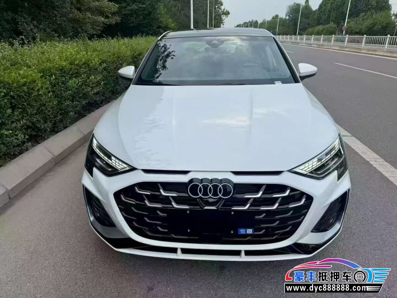 抵押车出售26年奥迪A3轿车