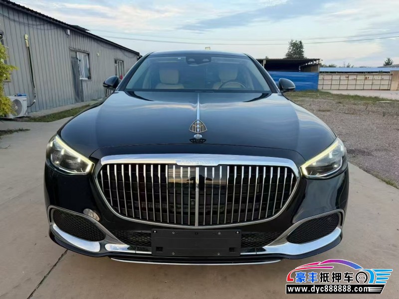 抵押车出售23年奔驰迈巴赫S级轿车