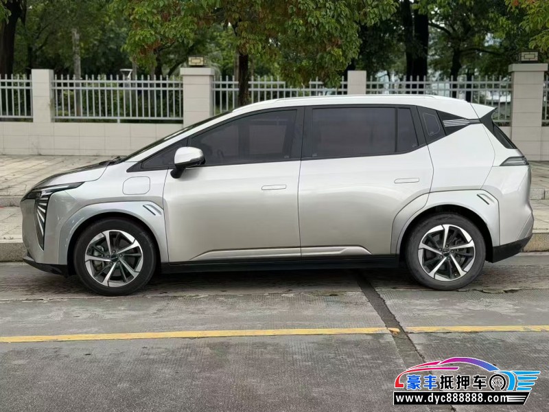 23年埃安Y70轿车抵押车出售