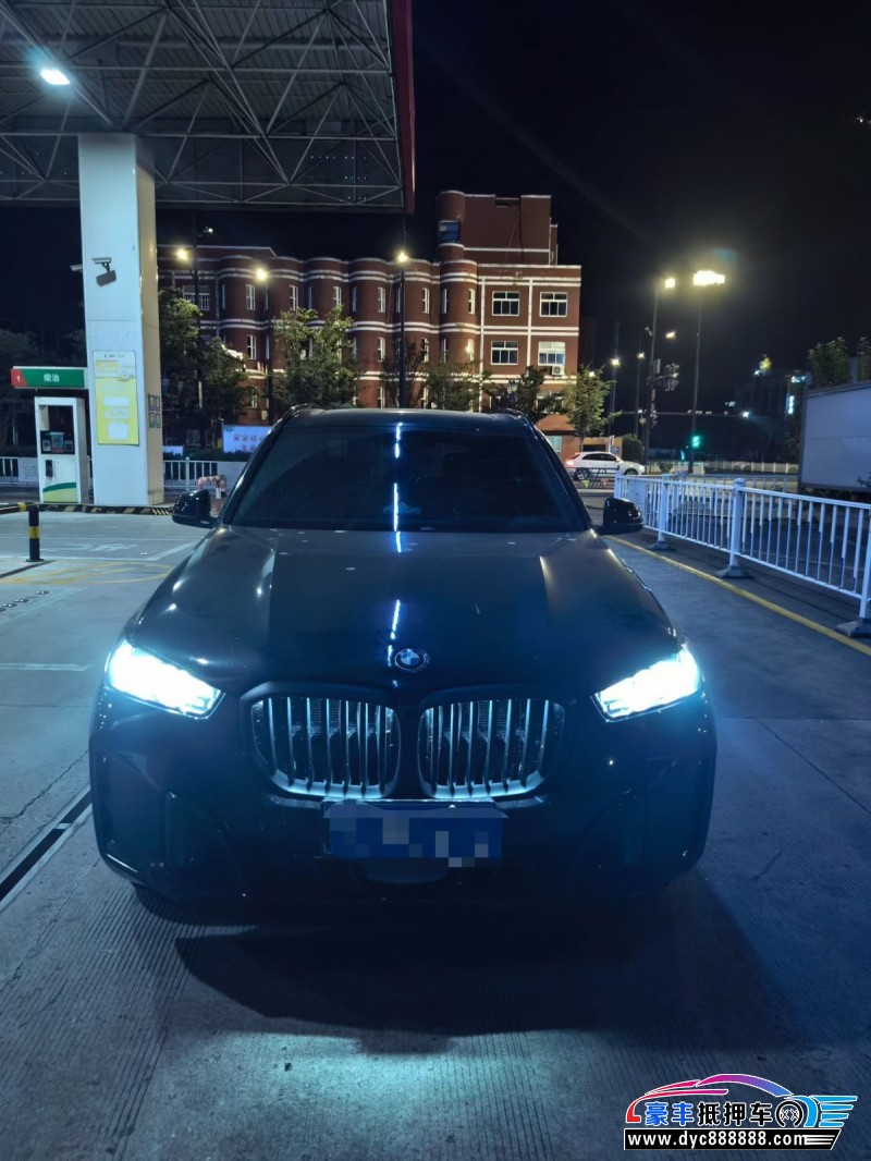 抵押车出售26年宝马X5轿车