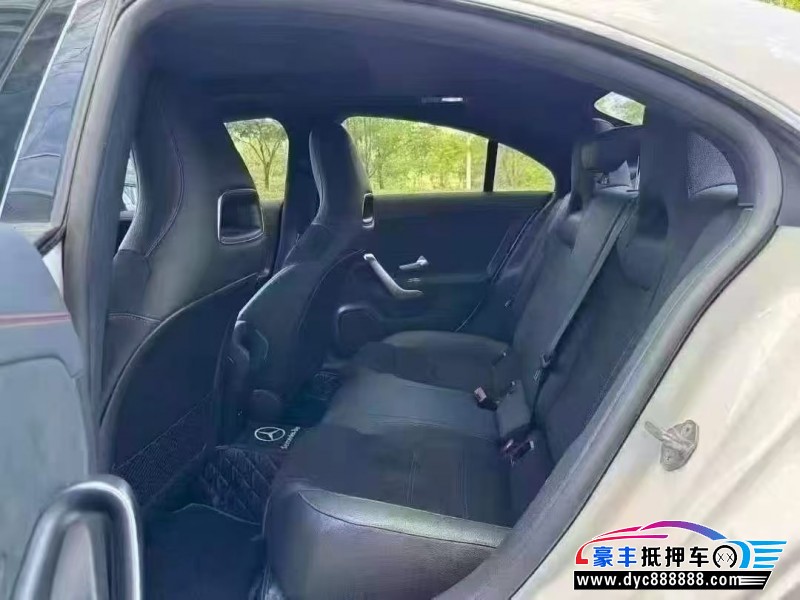 21年奔驰CLA轿车抵押车出售