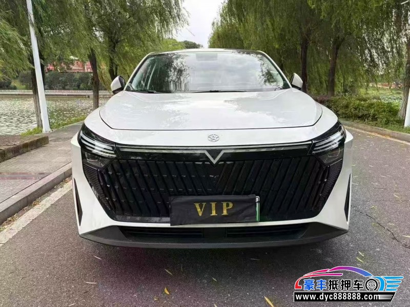 抵押车出售25年启辰大V轿车