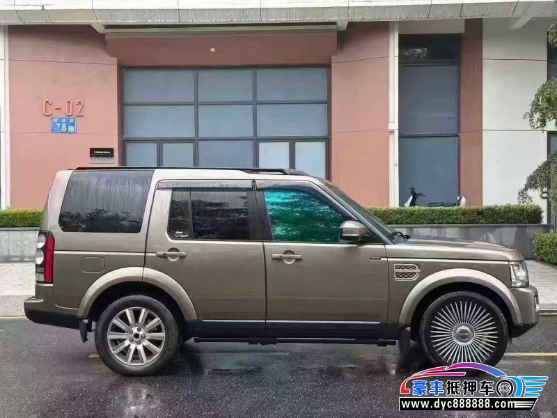 16年路虎发现4轿车抵押车出售