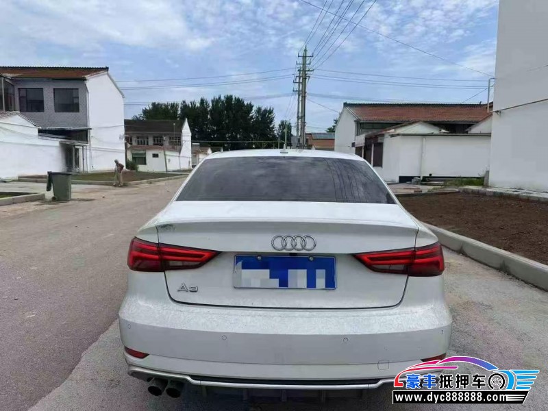 18年奥迪A3轿车抵押车出售