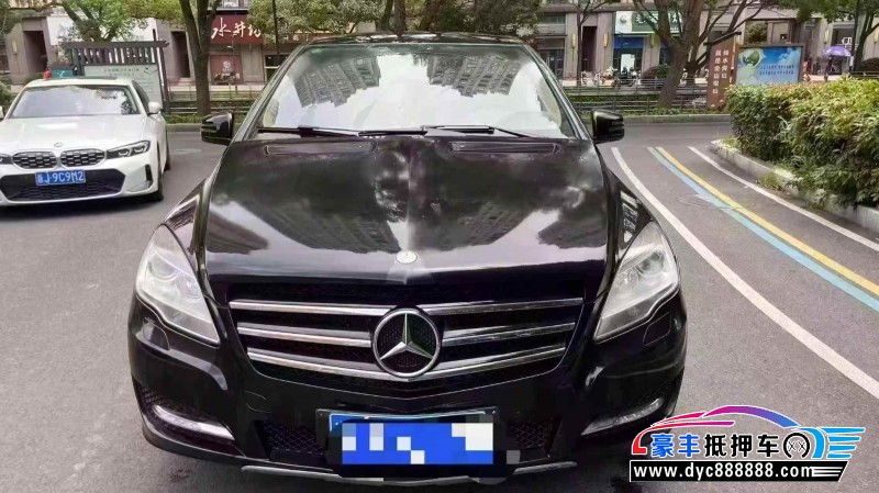 13年奔驰R轿车抵押车出售