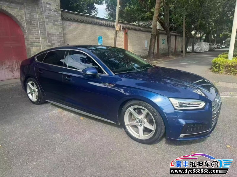 18年奥迪A5轿车抵押车出售