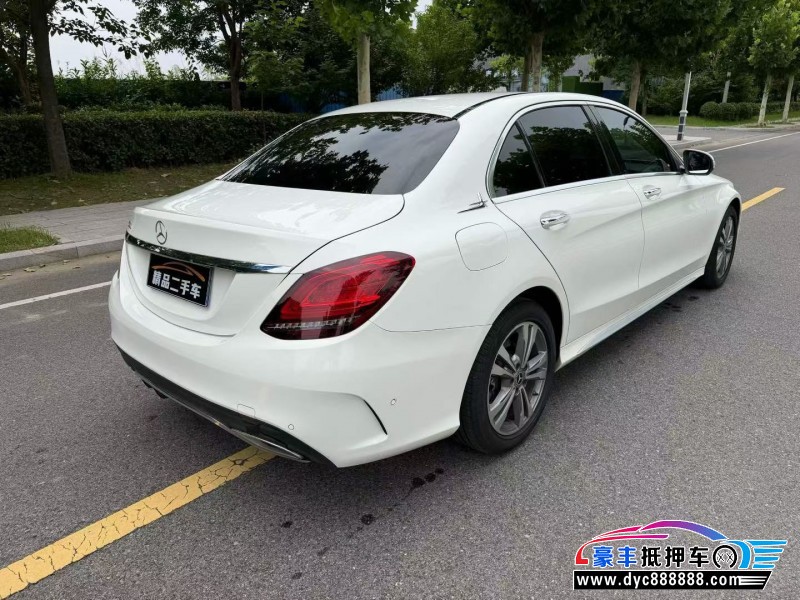 20年奔驰C轿车抵押车出售