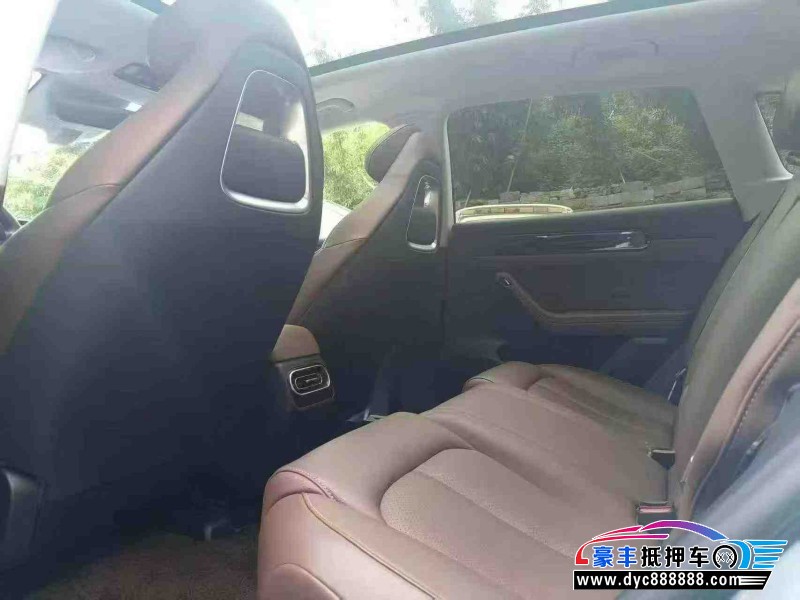 24年零跑C11轿车抵押车出售