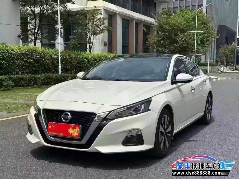 21年日产天籁轿车抵押车出售