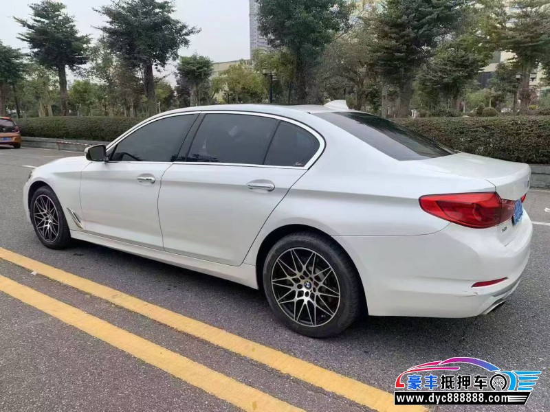 18年宝马5系轿车抵押车出售