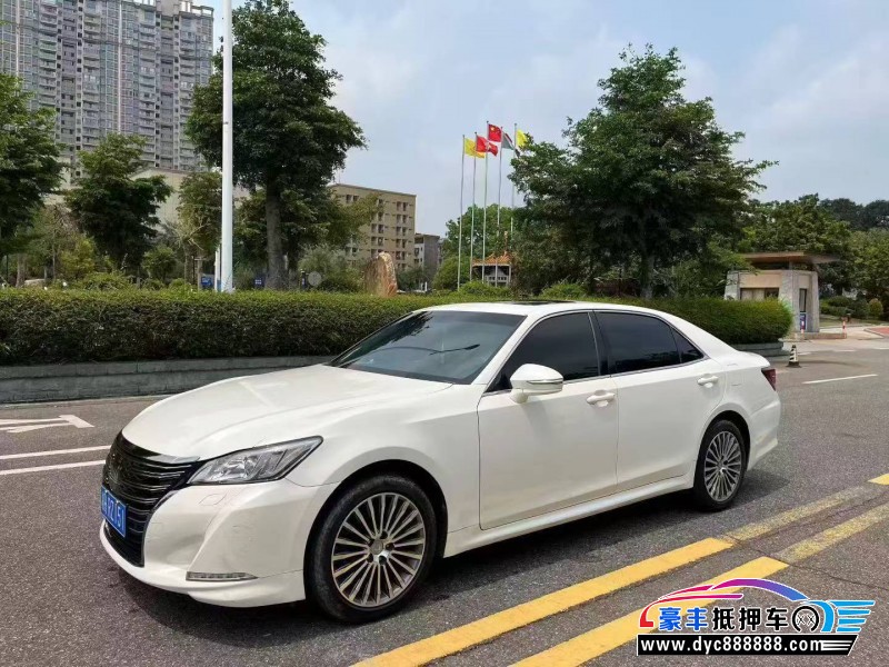 20年丰田皇冠轿车抵押车出售
