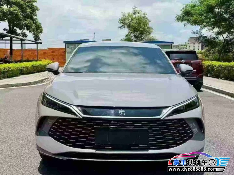 26年比亚迪秦轿车抵押车出售