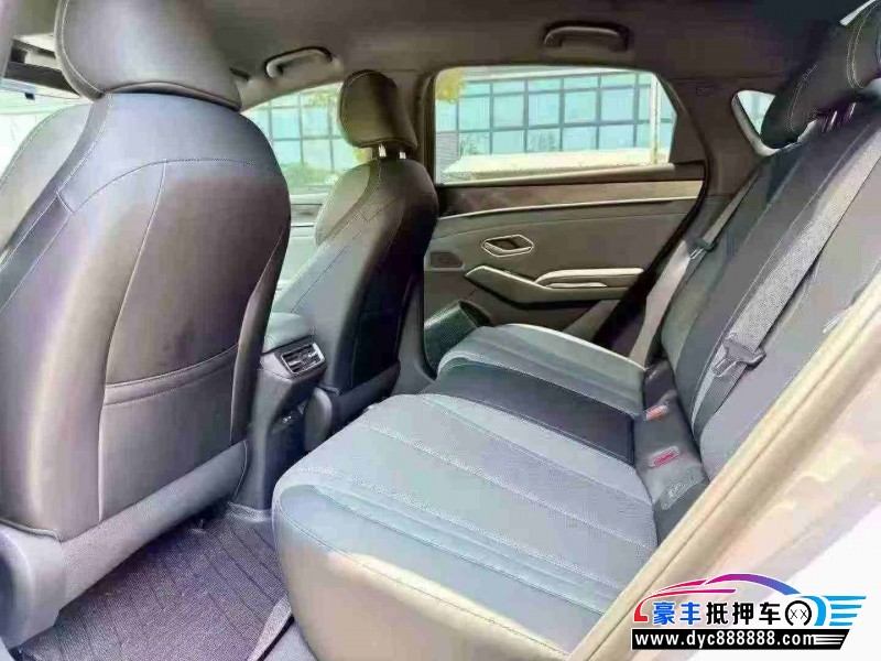 26年比亚迪秦轿车抵押车出售