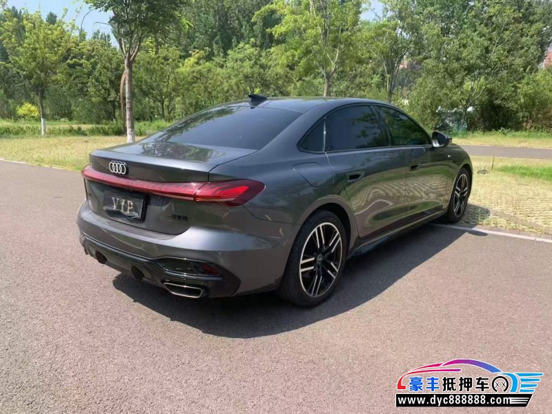 26年奥迪A5轿车抵押车出售