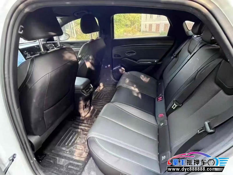 24年比亚迪秦轿车抵押车出售