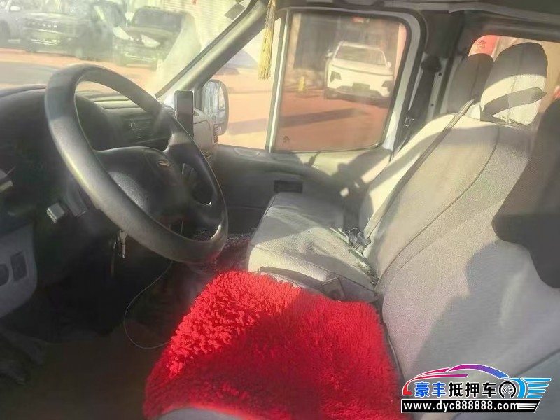 16年福特全顺轿车抵押车出售